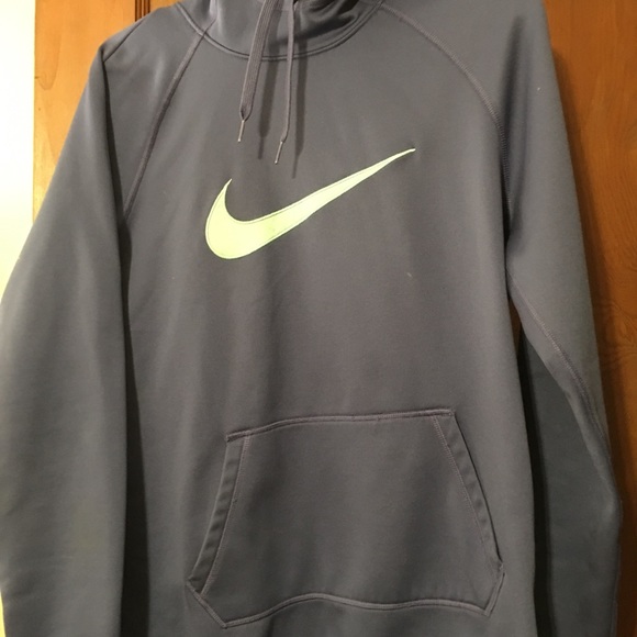 Nike Dri Fit Hoodie - Picture 1 of 3